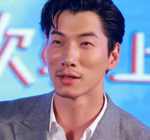 论"大长脸"只服这8位,有人自嘲是"驴脸",有人一屏装不下|张亮|王千源