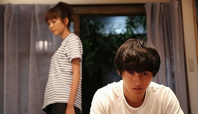 发现老公出轨，我辞职回归家庭，虽然赢了小三，却还是输了婚姻休闲区蓝鸢梦想 - Www.slyday.coM