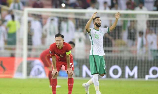 国足vs沙特前瞻:李霄鹏亮剑 要用硬朗的球员 为中国足球脸面而战休闲区蓝鸢梦想 - Www.slyday.coM 国足vs沙特前瞻:李霄鹏亮剑 要用硬朗的球员 为中国足球脸面而战休闲区蓝鸢梦想 - Www.slyday.coM