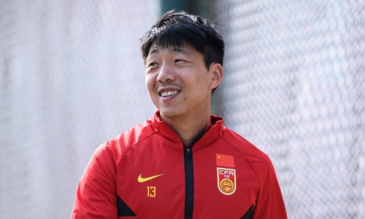 傍晚6点!李霄鹏战术遭质疑,球迷:金敬道不具备代替吴曦的实力|金敬道|