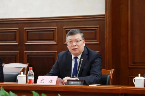 黄立向华中科技大学捐赠1亿元