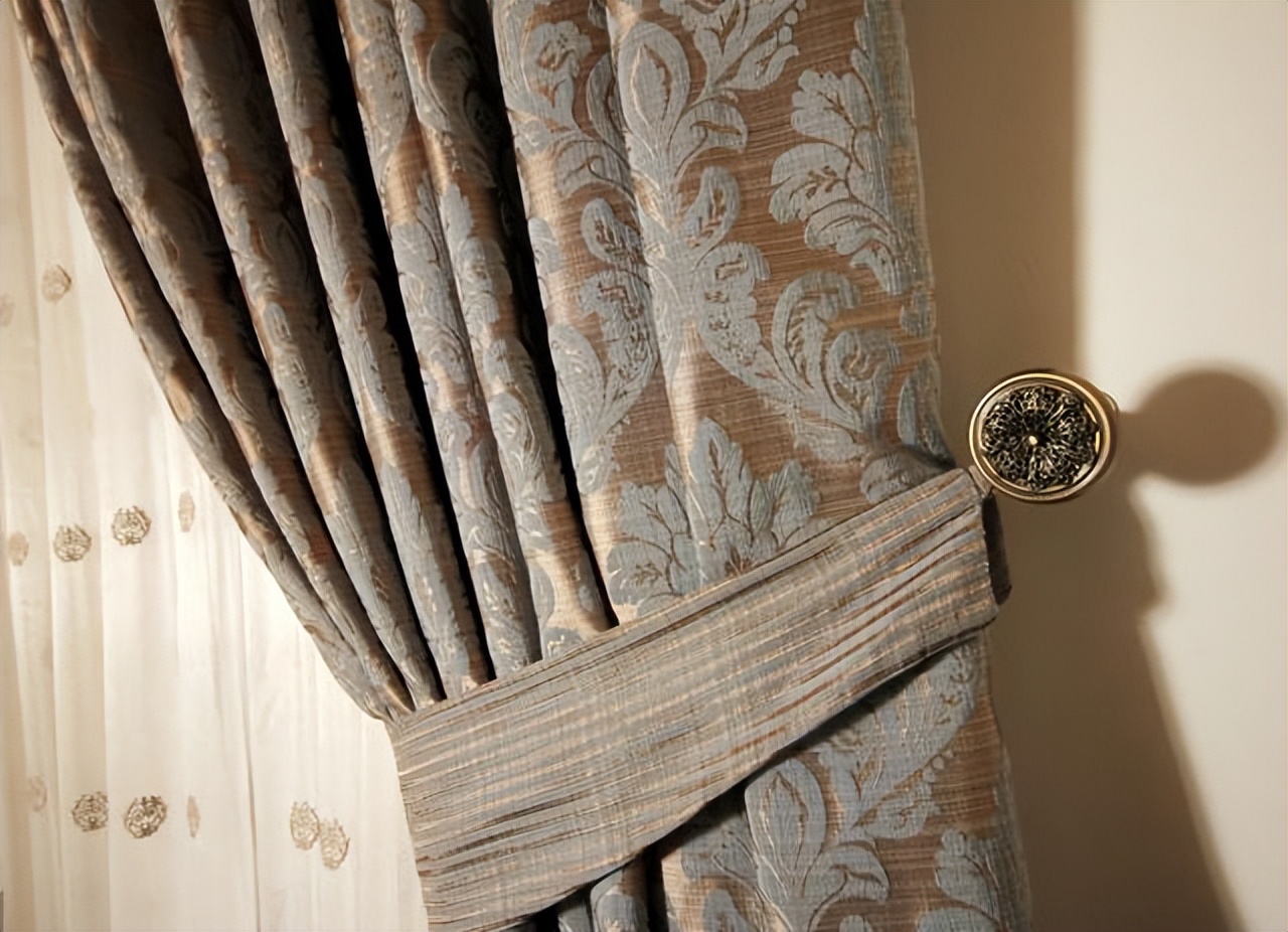 买窗帘套路多别小看这一块布很有可能坑你好几千