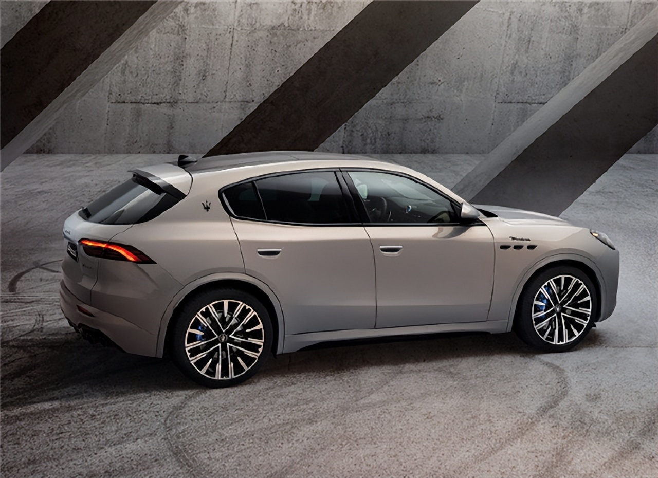 50万能买到玛莎拉蒂最新suvgrecale吗