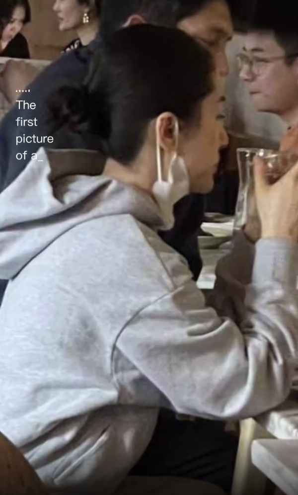 王子文和吴永恩用餐被偶遇喝白开水难掩幸福真人被赞又瘦又白