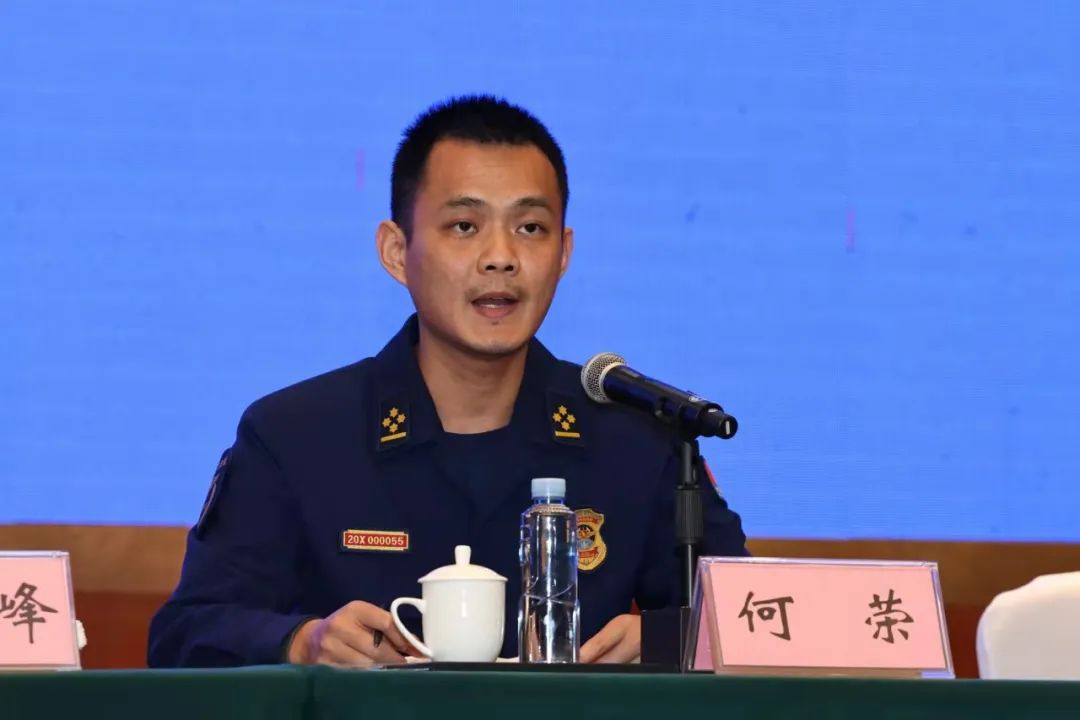 何荣短时强降雨对现场救援搜索工作造成不利影响