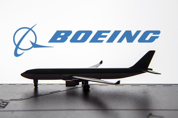 世界各地的他们都在为MU5735失事客机上的人们祈福......休闲区蓝鸢梦想 - Www.slyday.coM