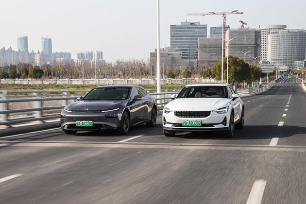 时尚极客如何选对座驾?极星2对比小鹏p7