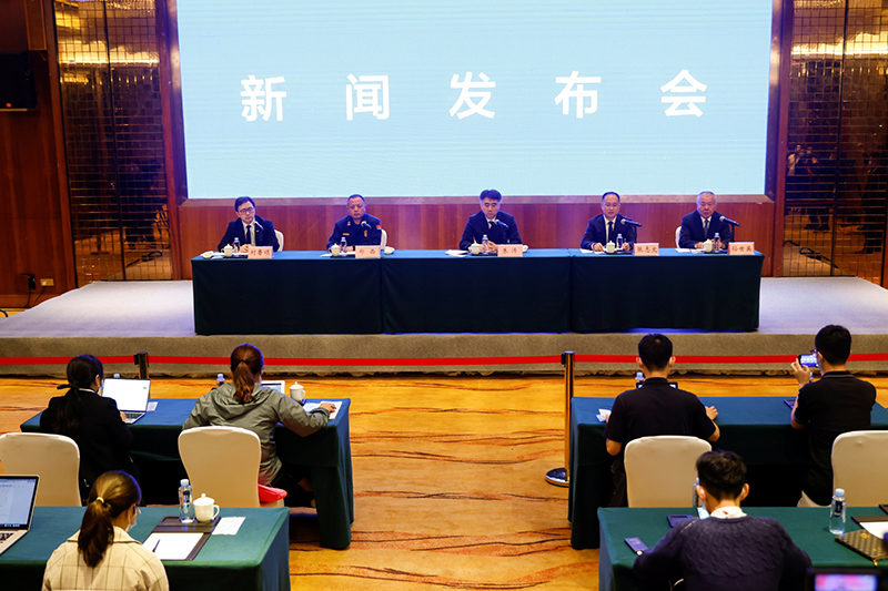 东航坠机事故最新进展：尚未发现幸存者，全力以赴搜集证据休闲区蓝鸢梦想 - Www.slyday.coM