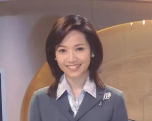 侯佩岑面部僵硬大变样，颜值被林心如秒杀，同框都输给林志颖休闲区蓝鸢梦想 - Www.slyday.coM