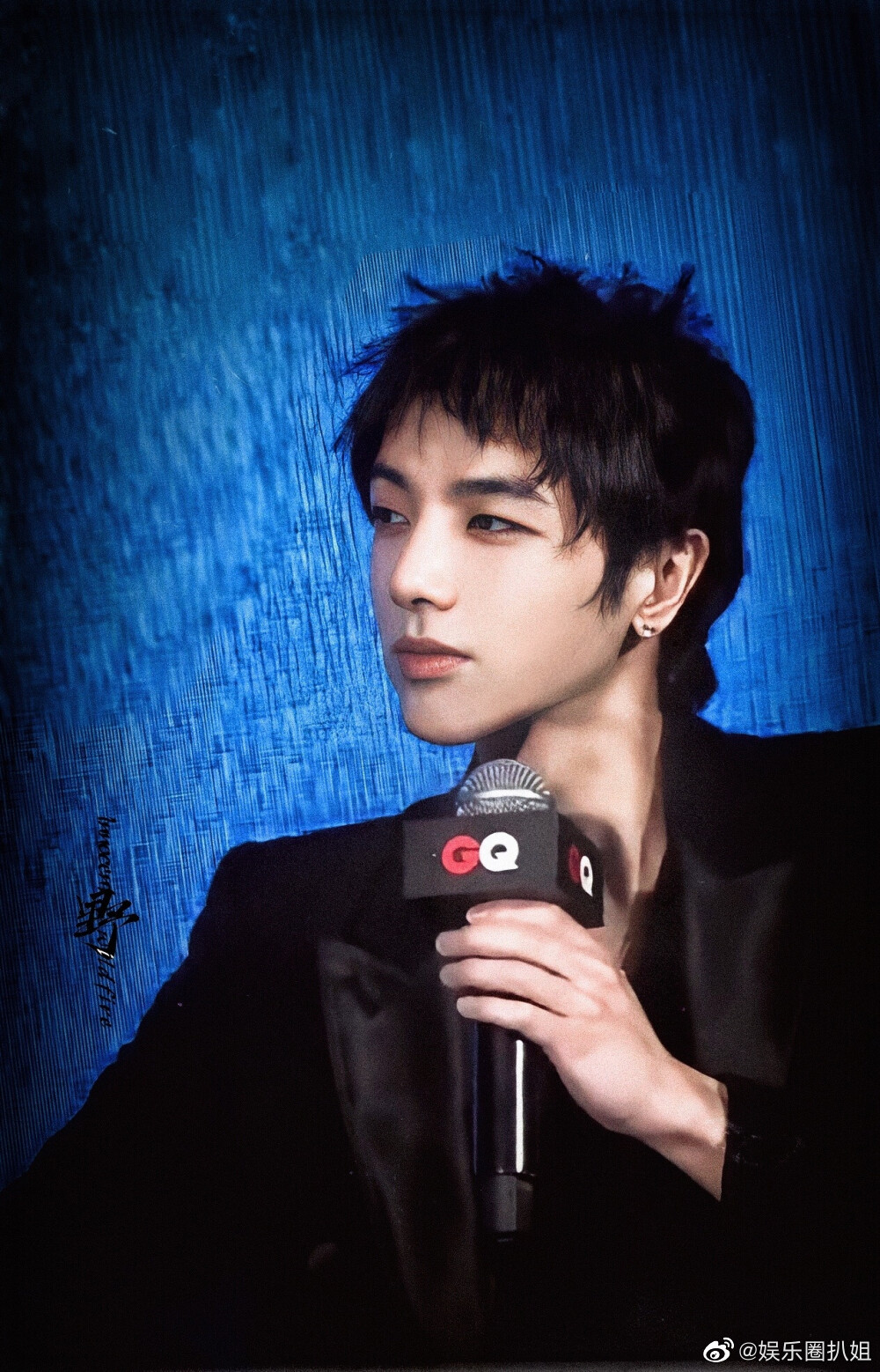 华晨宇的金发造型真的很有艺术范了