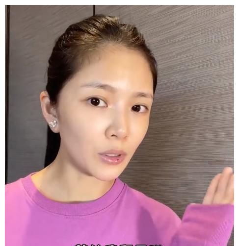 王灿的照片,跟本人差别确实太大了,不过换人别人拍艺术照,应该也差不