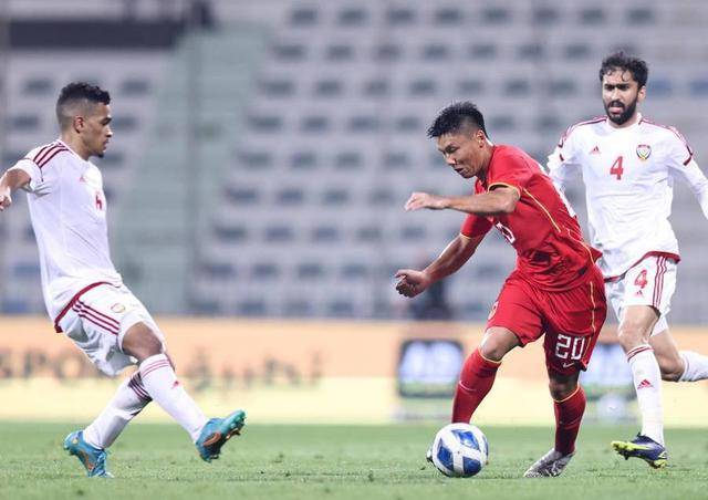 U23国足拼劲十足，但无奈技术粗糙，被阿联酋击败是有道理的休闲区蓝鸢梦想 - Www.slyday.coM