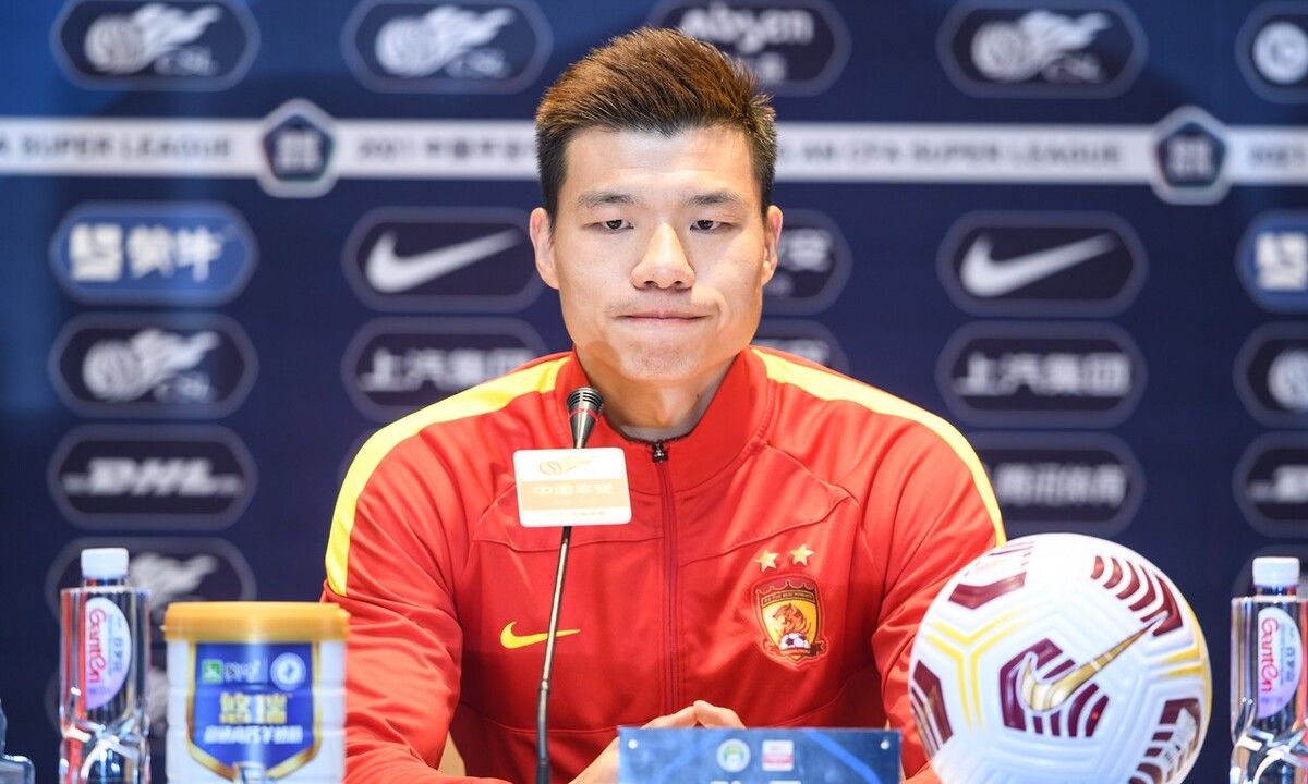 上海媒体做出争议报道梅方与广州队之间并无恩怨球迷骂声一片