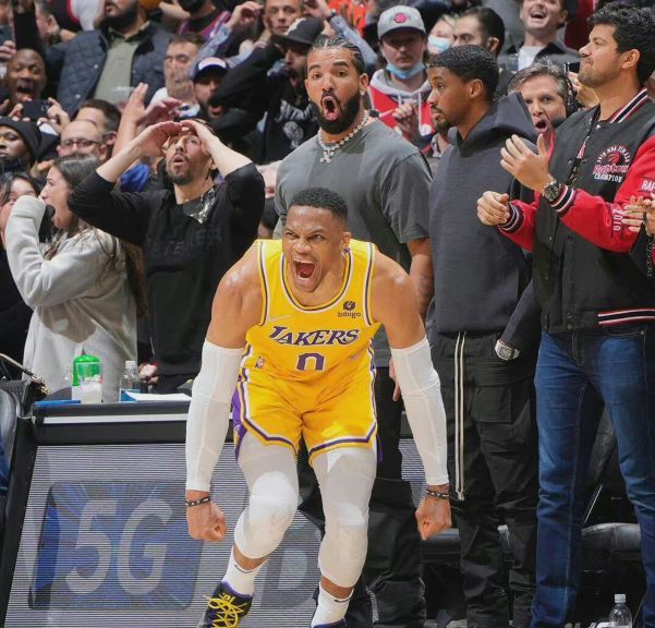 给机会?快船四连败,湖人仅差4个胜场,有希望冲向前八吗?休闲区蓝鸢梦想 - Www.slyday.coM