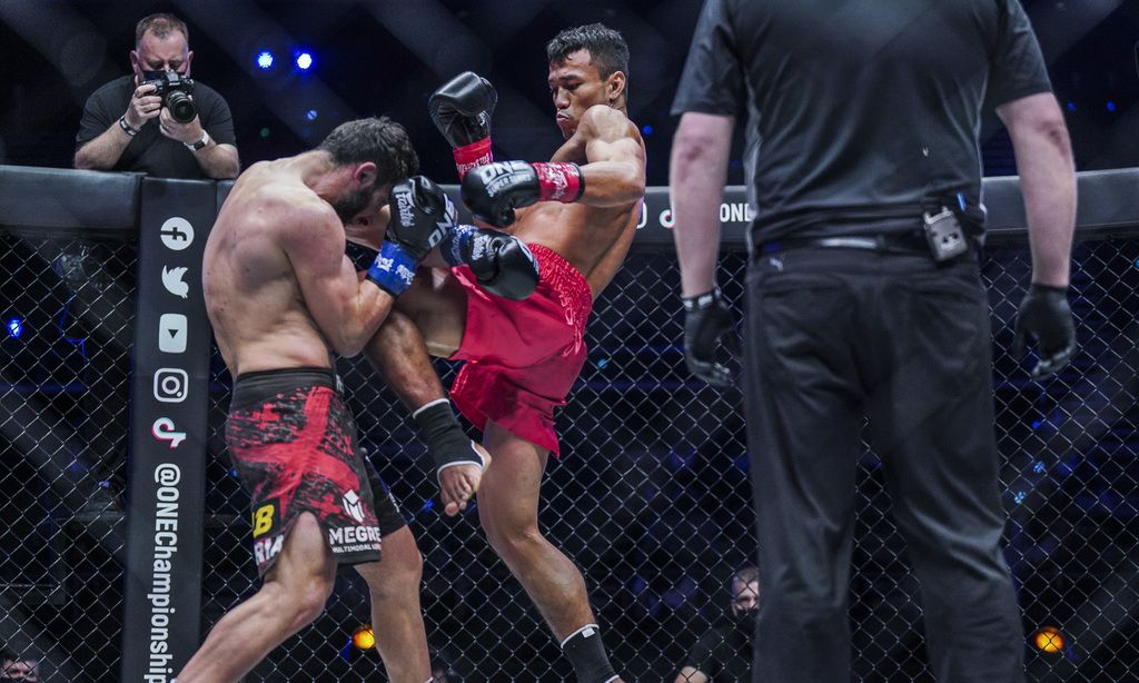 君子报仇八年不晚暴力流阿拉佐夫欲复仇控场大师西提猜