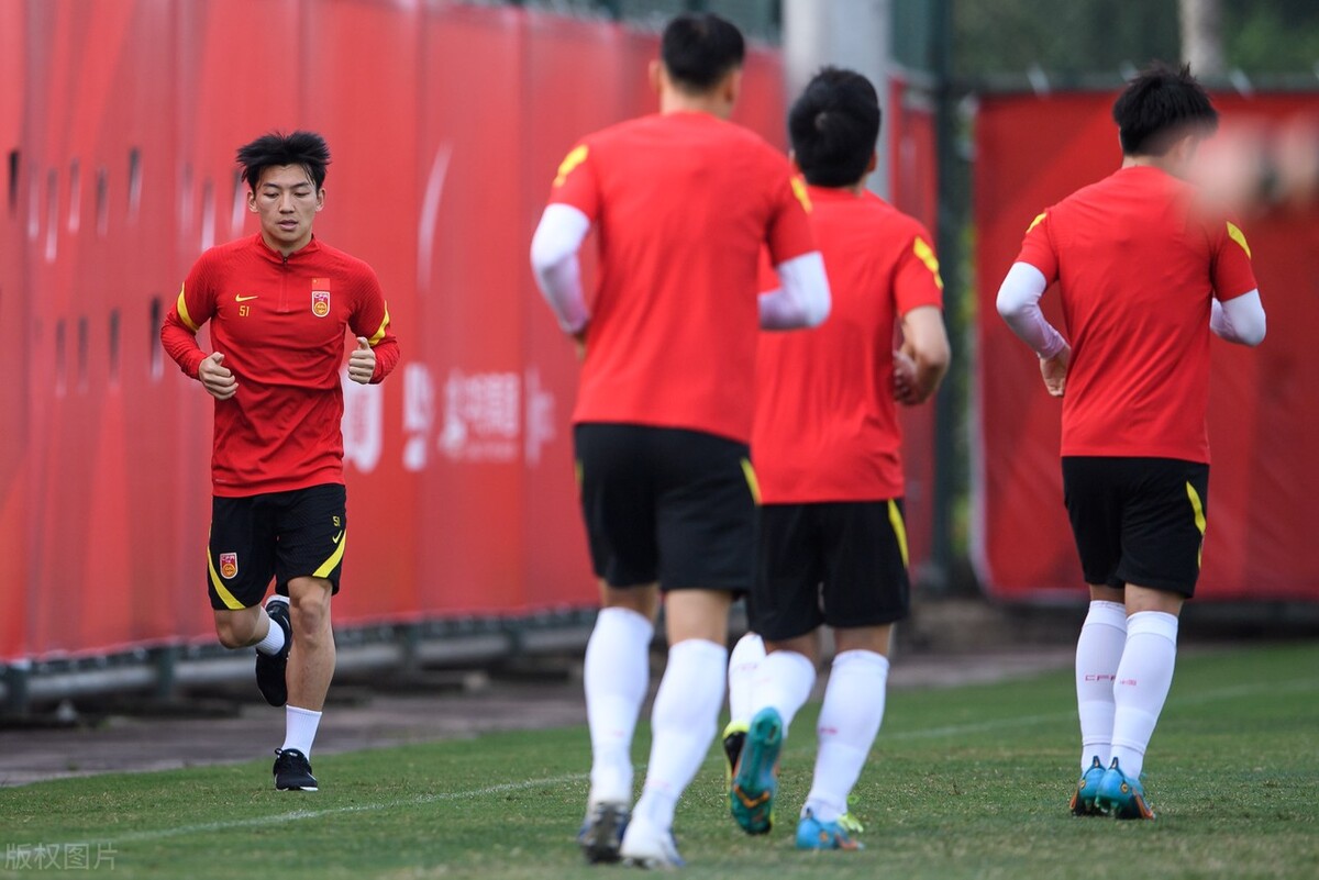 国足vs沙特23人名单:童磊身披7号战袍,10号仍然归属张稀哲休闲区蓝鸢梦想 - Www.slyday.coM 国足vs沙特23人名单:童磊身披7号战袍,10号仍然归属张稀哲休闲区蓝鸢梦想 - Www.slyday.coM