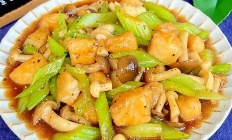 我在减肥期间,常吃的10道家常菜,低卡又饱腹好吃还不长胖休闲区蓝鸢梦想 - Www.slyday.coM 我在减肥期间,常吃的10道家常菜,低卡又饱腹好吃还不长胖休闲区蓝鸢梦想 - Www.slyday.coM