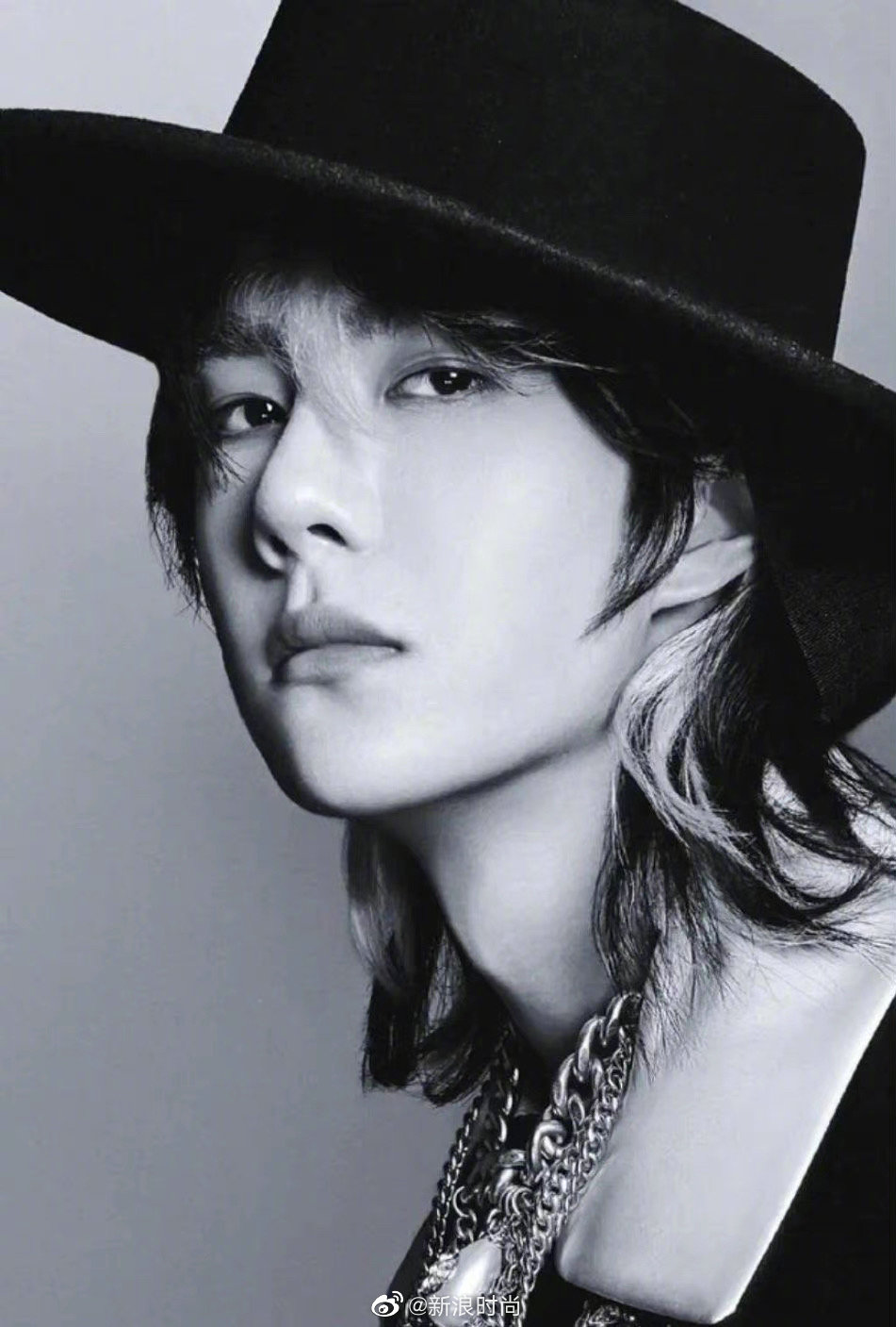 男明星长发造型