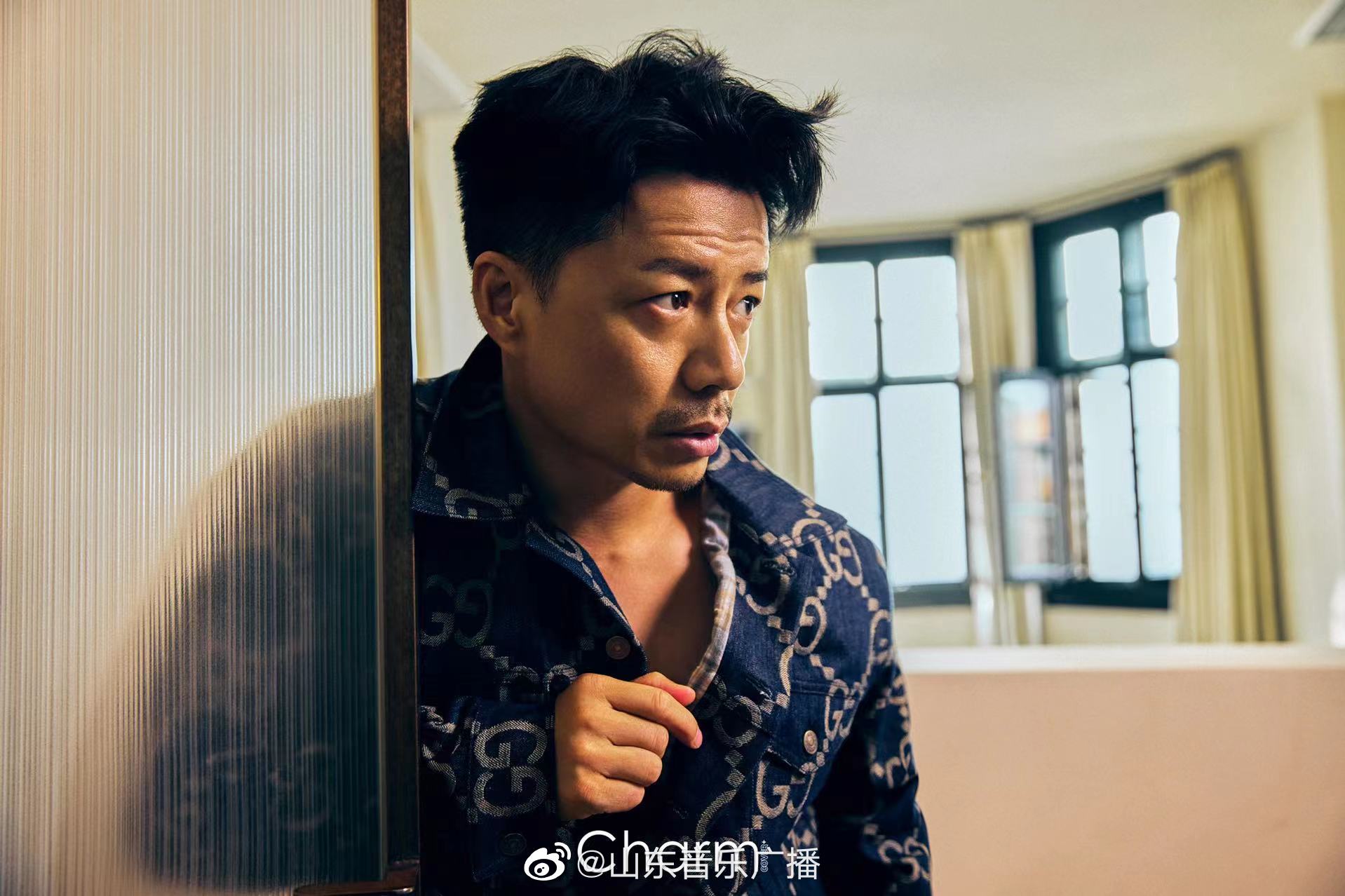 段奕宏charmcover封面大片曝光谱写春日浪漫