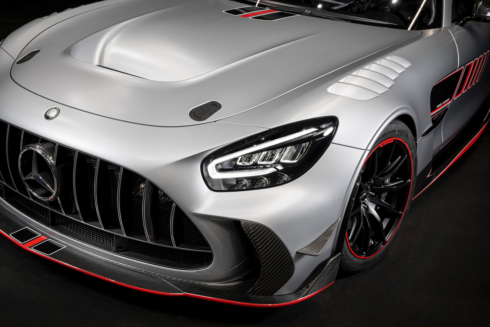 限55台/二季度交付 梅赛德斯-AMG GT Track亮相