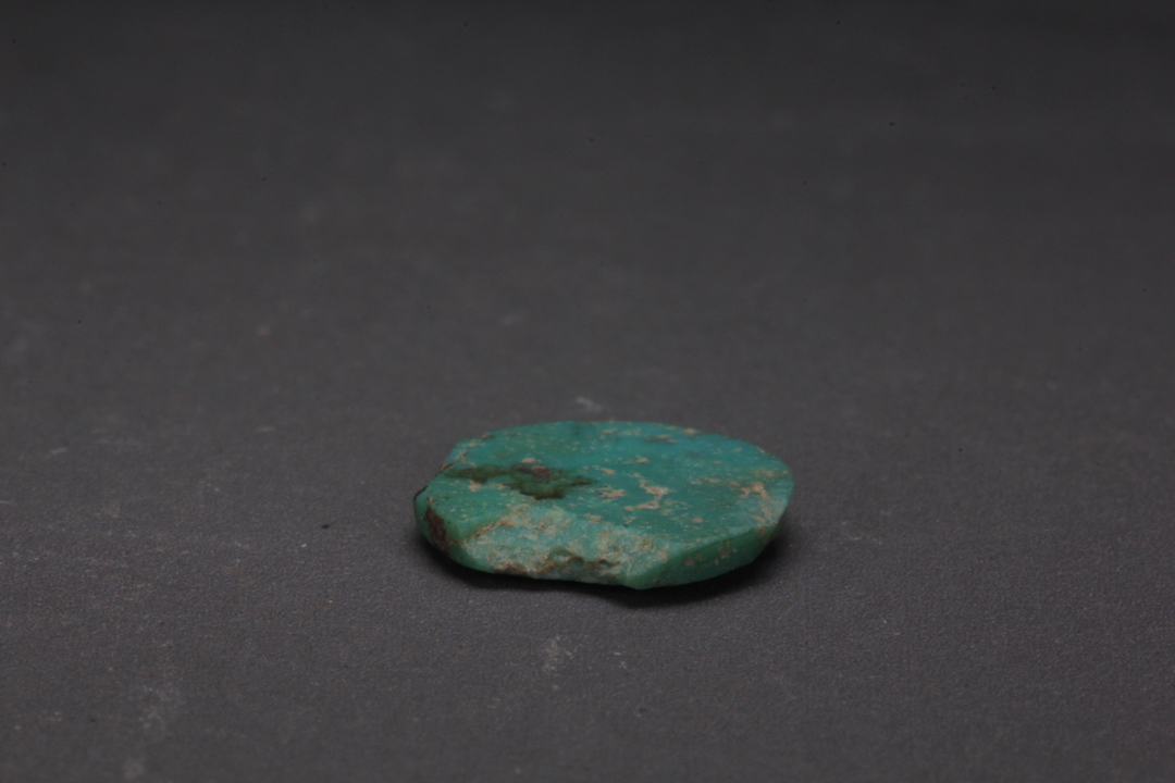 綠松石鑲嵌片 新石器時代良渚文化 浙江良渚博物院藏