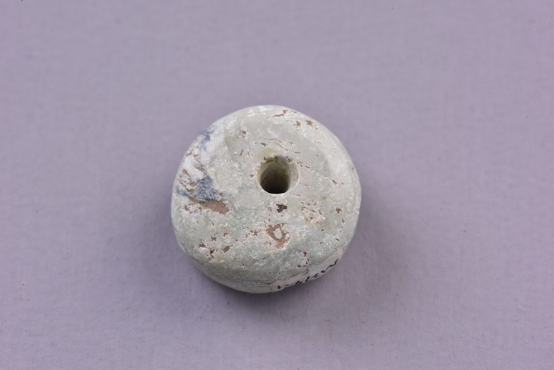 綠松石飾 賈湖遺址早期 河南省文物考古研究院藏