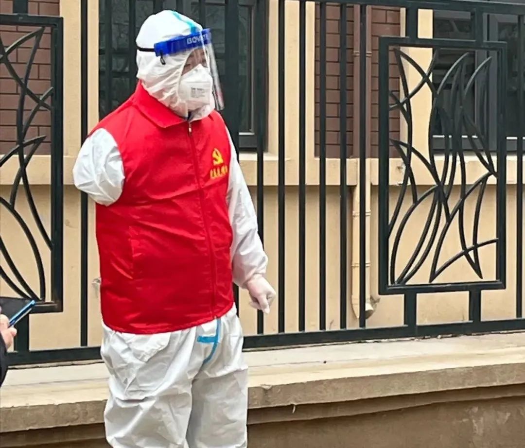 “封城”9天，14轮核酸，感染2784例！这座城市为什么上不了热搜？休闲区蓝鸢梦想 - Www.slyday.coM