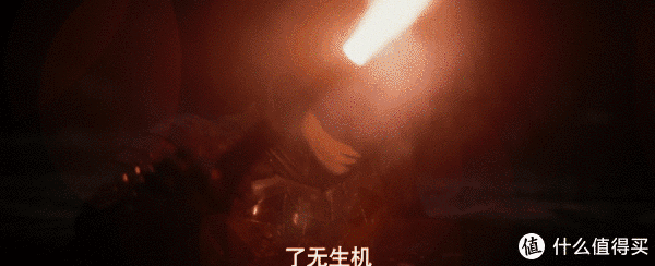 《新蝙蝠侠》：变黑的不仅是猫女和局长，还有蝙蝠侠的“芯”休闲区蓝鸢梦想 - Www.slyday.coM