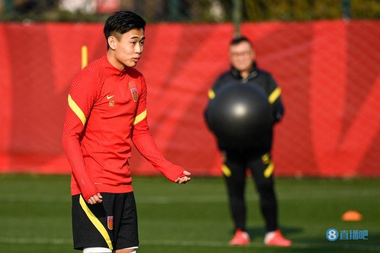 国足VS沙特前瞻：负面消息层出不穷，如何在“荣誉战”中争回脸面休闲区蓝鸢梦想 - Www.slyday.coM