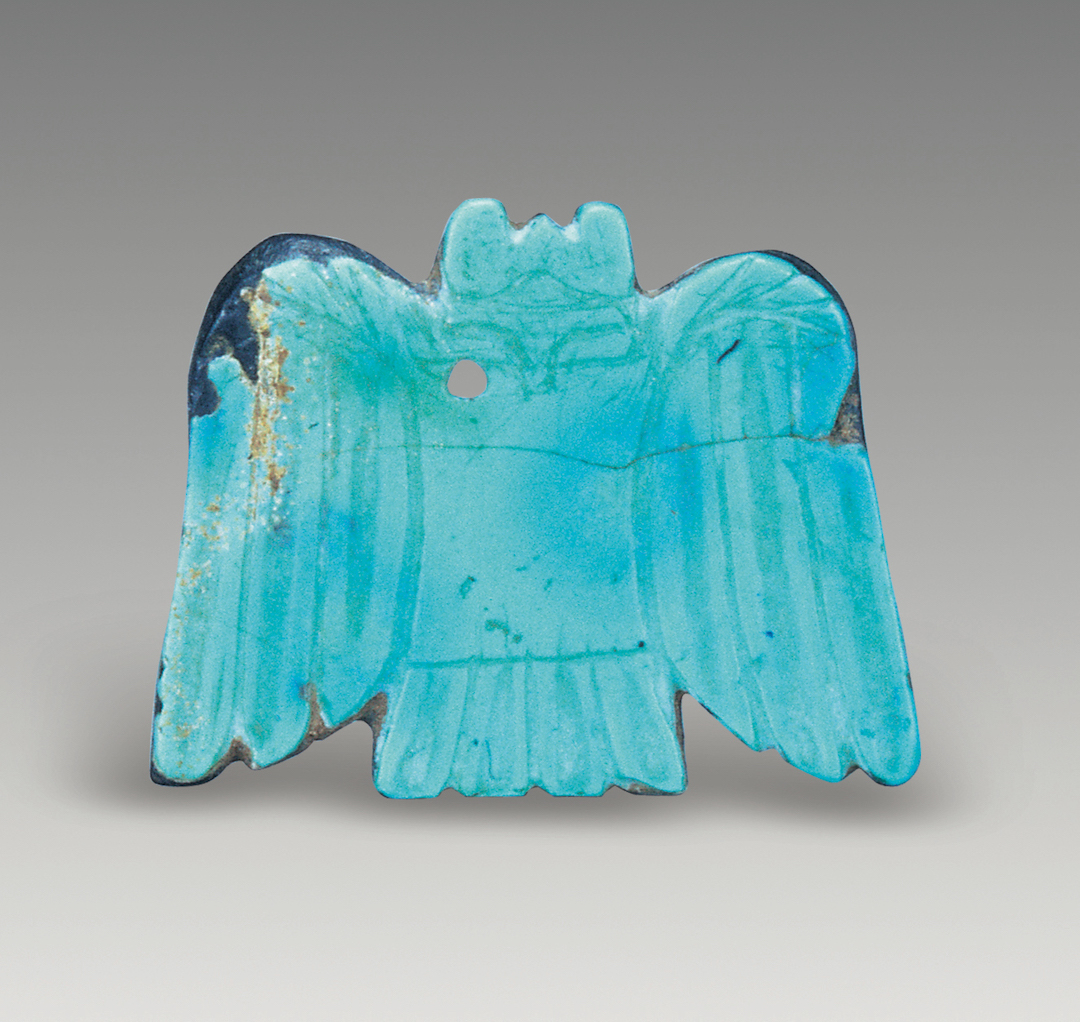 綠松石鴞 &nbsp;新石器紅山文化&nbsp; 遼寧省文物考古研究所藏