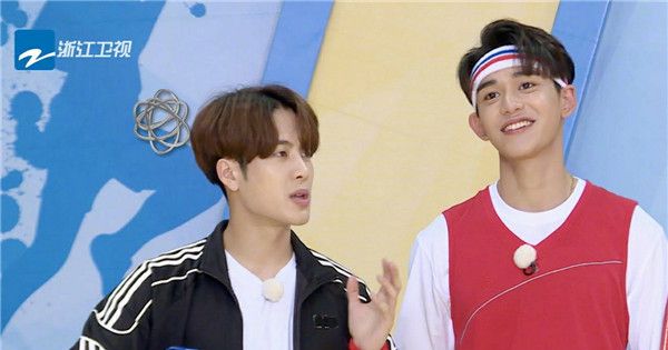 当王嘉尔遇上黄旭熙,港仔们用港普成功地拯救了这期跑男的笑点__财经