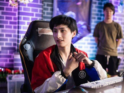 Dota2-Ame开始“演”了?某高分玩家直言：活该Ame拿不到TI冠军!|ame|队友|买号|选手|国人_新浪新闻