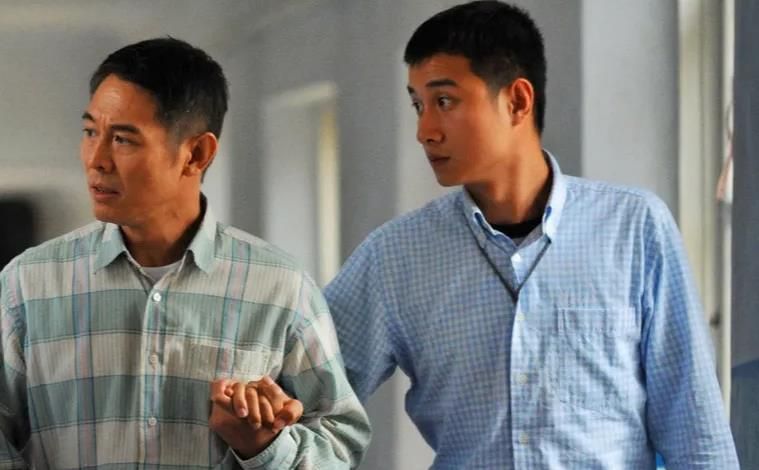 2009年,薛晓路筹拍《海洋天堂》,黄轩搭档李连杰演父子,为了演好自闭