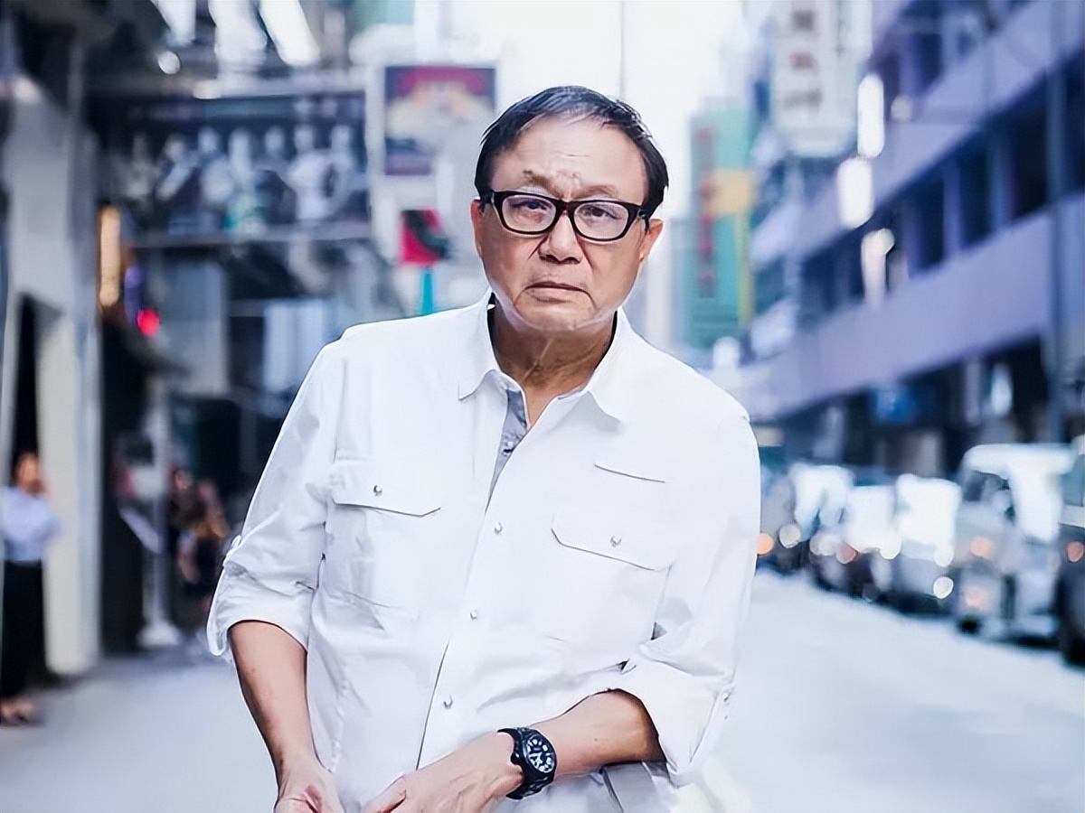许冠文获香港金像奖终身成就奖,曾是首届金像奖影帝|许冠文|终身成就奖|金像奖_新浪新闻