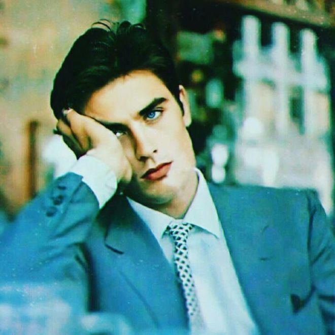 欧洲第一帅哥阿兰德龙决定安乐死他的人生如此绚烂