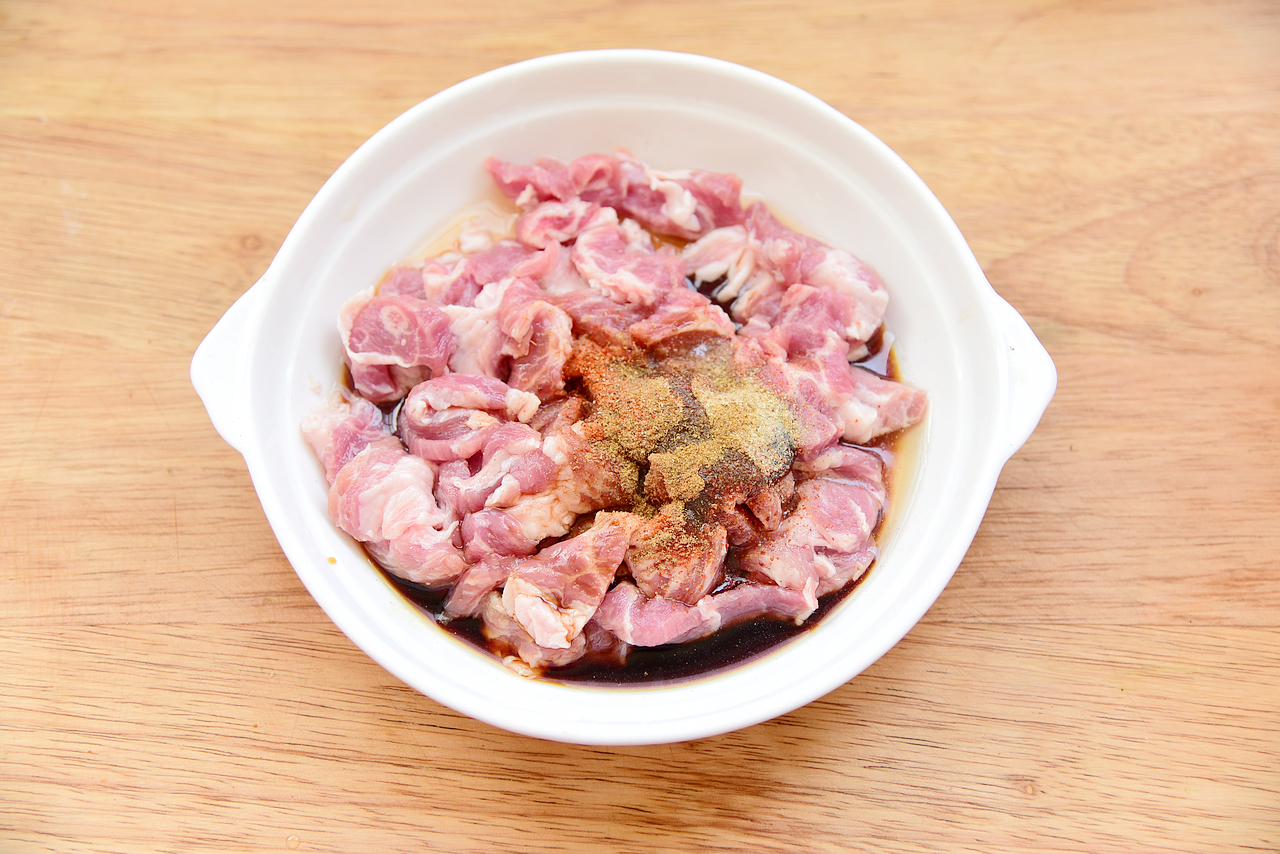 下饭的凉拌梅花肉