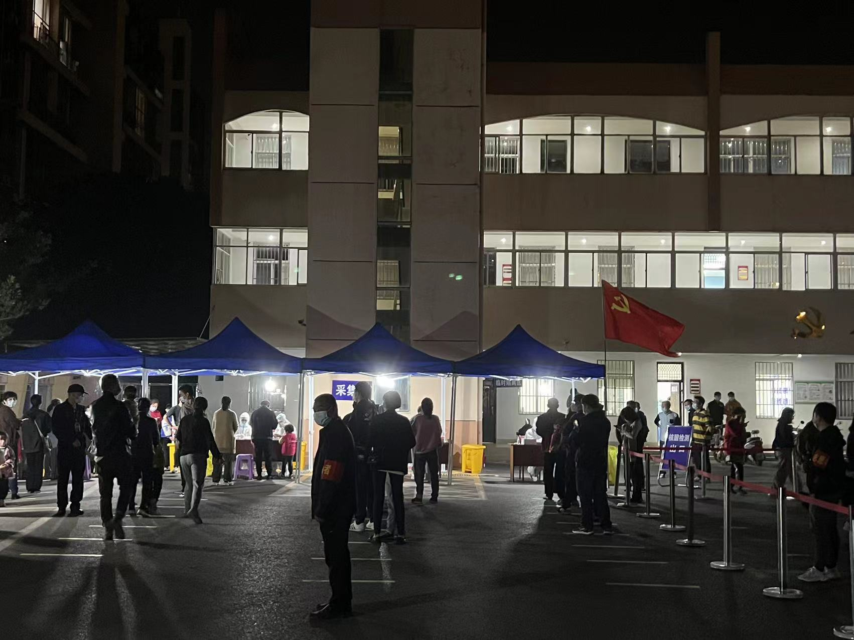 南京麒麟街道:三个覆盖,让党旗高高飘扬在疫情防控第一线|新冠肺炎