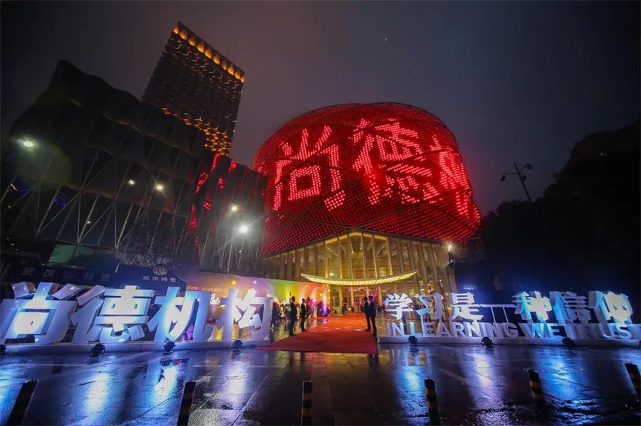 尚德机构的血与泪：贷款交学费、留学被骗十余万