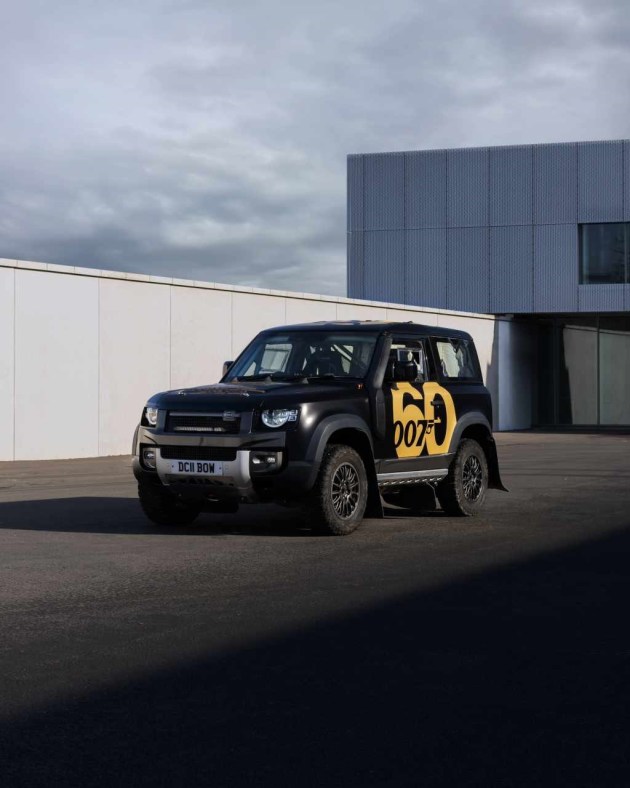 路虎卫士90特别版拉力赛车发布庆祝007系列电影诞生60周年