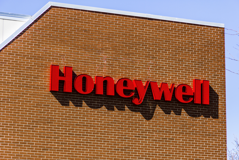 东航MU5735黑匣子制造商霍尼韦尔称随时支持调查工作，全球几乎所有飞机都有它的身影休闲区蓝鸢梦想 - Www.slyday.coM