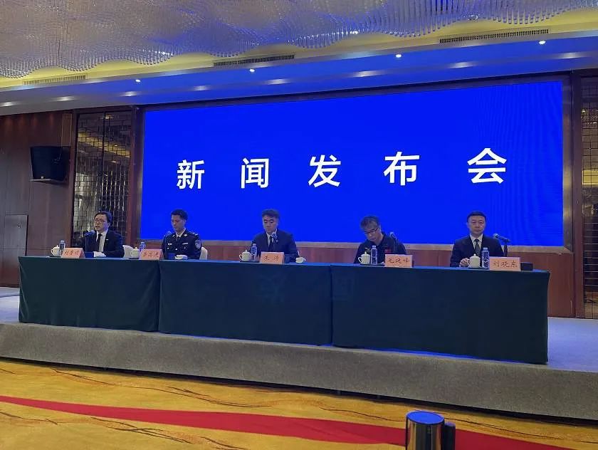 遇难者身份鉴定和DNA检测比对正进行！失联前通讯正常，机组没有挂出任何紧急代码休闲区蓝鸢梦想 - Www.slyday.coM