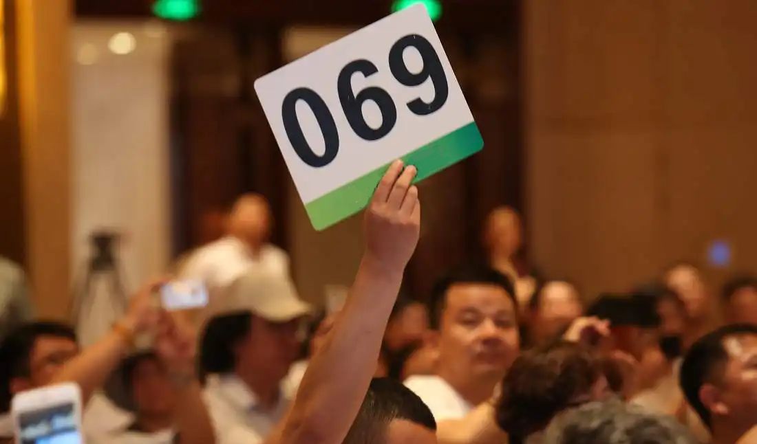 房价剧本修改呼和浩特首次土地拍卖藏着房地产的城防图