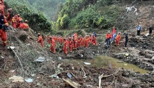 东航飞机失事后为何没有找到遗体却发现了没有被烧毁的身份证?休闲区蓝鸢梦想 - Www.slyday.coM 东航飞机失事后为何没有找到遗体却发现了没有被烧毁的身份证?休闲区蓝鸢梦想 - Www.slyday.coM