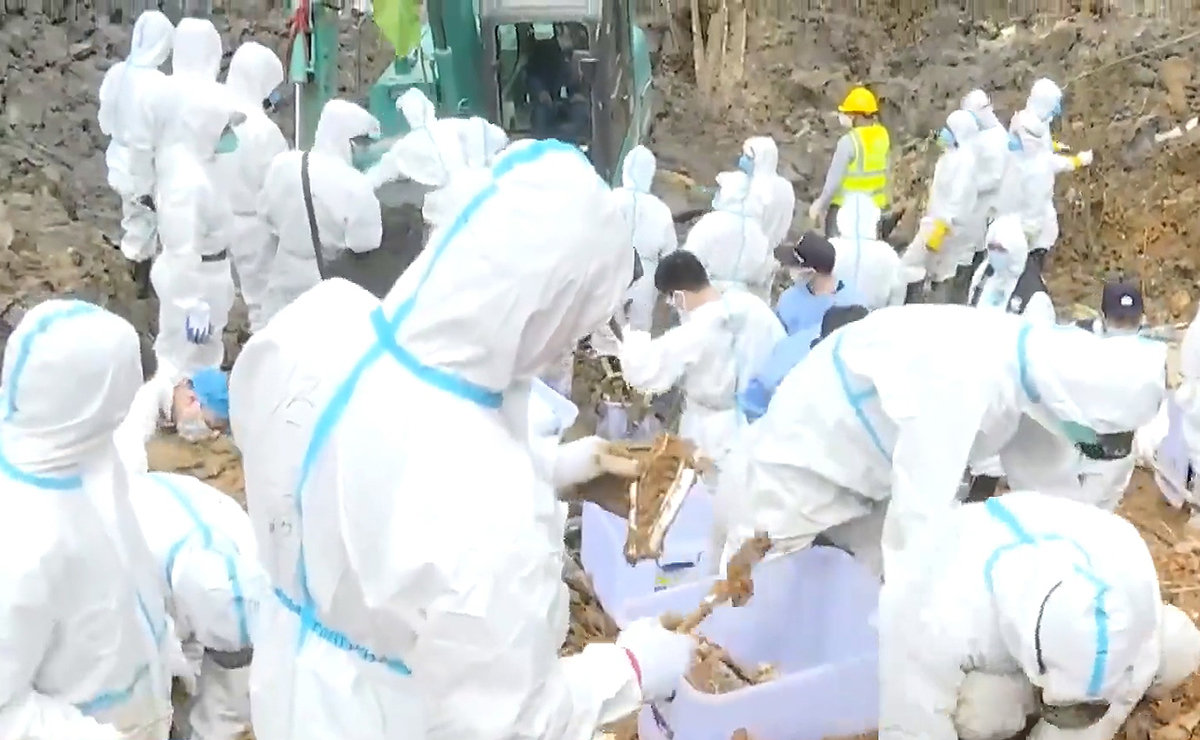 东航MU5735现场:气温最高近30℃,为何搜救人员还要穿防护服?休闲区蓝鸢梦想 - Www.slyday.coM 东航MU5735现场:气温最高近30℃,为何搜救人员还要穿防护服?休闲区蓝鸢梦想 - Www.slyday.coM