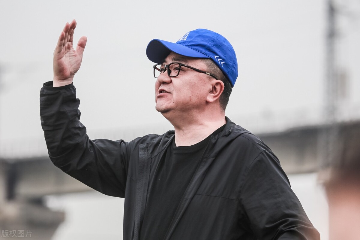 董路力挺于大宝质问官方解说欧洲名帅卡罗用专业解读打脸