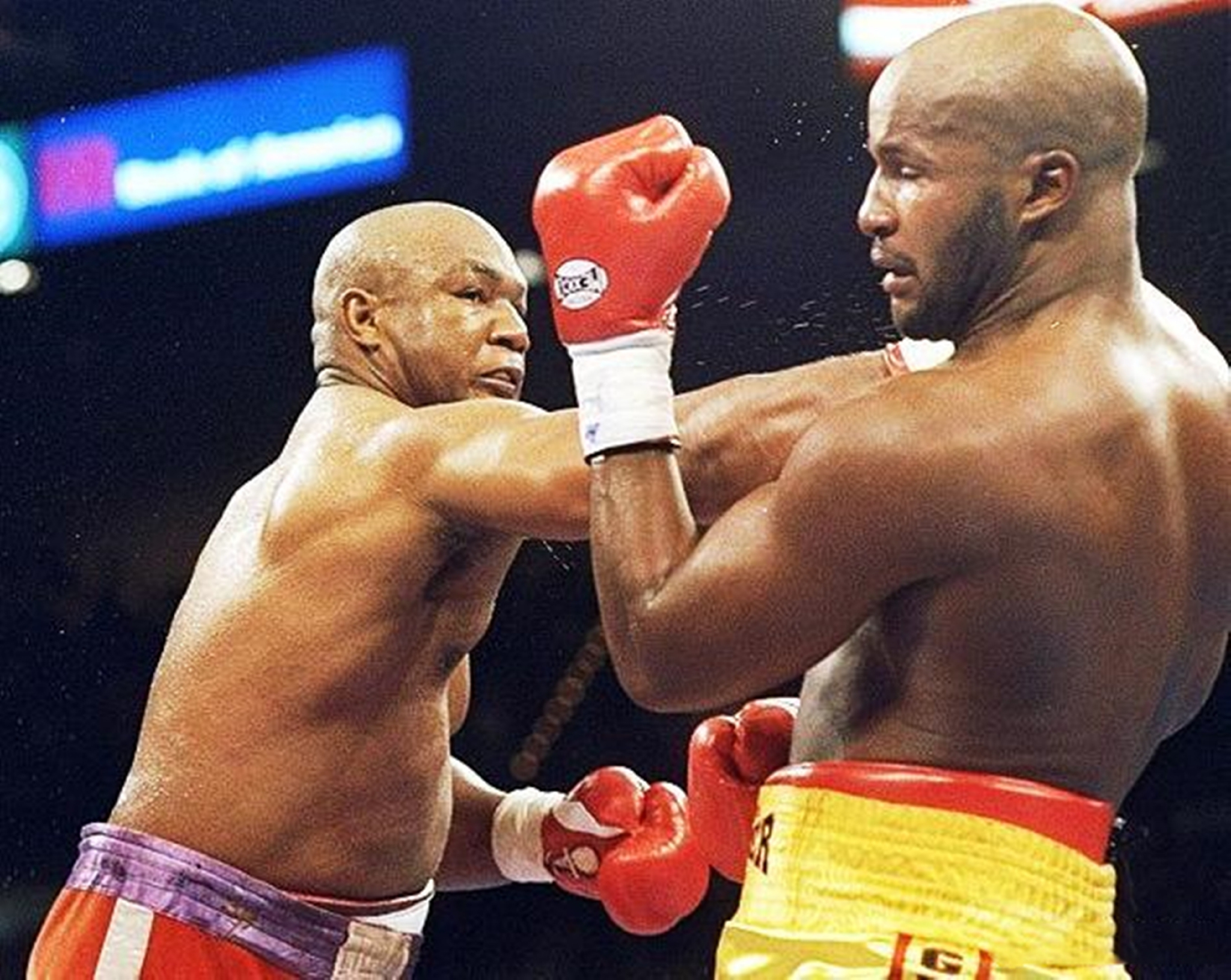 前重量级拳王小克欲重返拳坛打破福尔曼的纪录编者难度很大