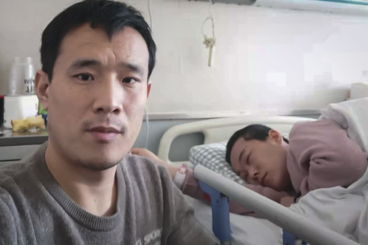 女子患重症花光家中积蓄,12岁男孩偷走房产证:我要卖房救妈妈休闲区蓝鸢梦想 - Www.slyday.coM 女子患重症花光家中积蓄,12岁男孩偷走房产证:我要卖房救妈妈休闲区蓝鸢梦想 - Www.slyday.coM