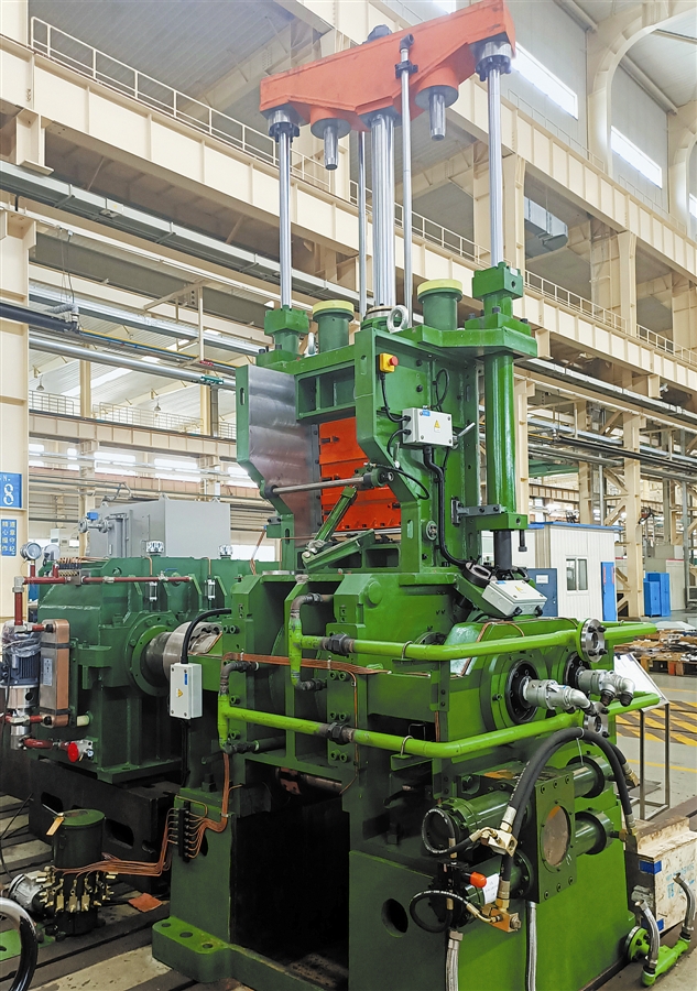 大橡塑高端密炼机产销两旺势头强劲