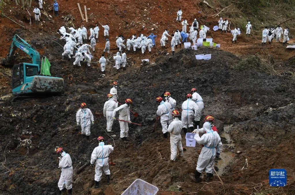 MU5735搜救最新进展：撞击点附近经反复探测，确定已无生命迹象休闲区蓝鸢梦想 - Www.slyday.coM