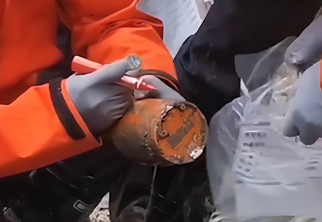 沉痛哀悼！东航MU5735遇难者头七祭，120人身份已确认休闲区蓝鸢梦想 - Www.slyday.coM